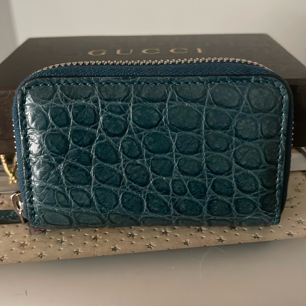 🔥Sale Gucci Turquoise Crocodile Embossed Zippy Card Holder - Picture 8 of 10